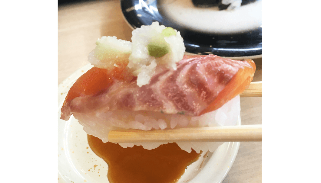 「回転寿司江戸ッ子」のネギ塩のせサーモン