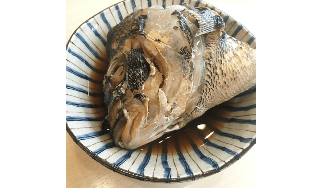 「回転寿司江戸ッ子」の魚のアラ煮