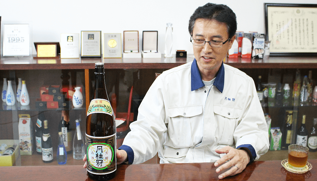 月桂冠の醸造部で『特撰』の製造グループリーダーを務める松本明さん