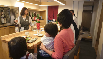 東京・西荻窪、飲みきりスタイルの日本酒バー「へなちょこ」