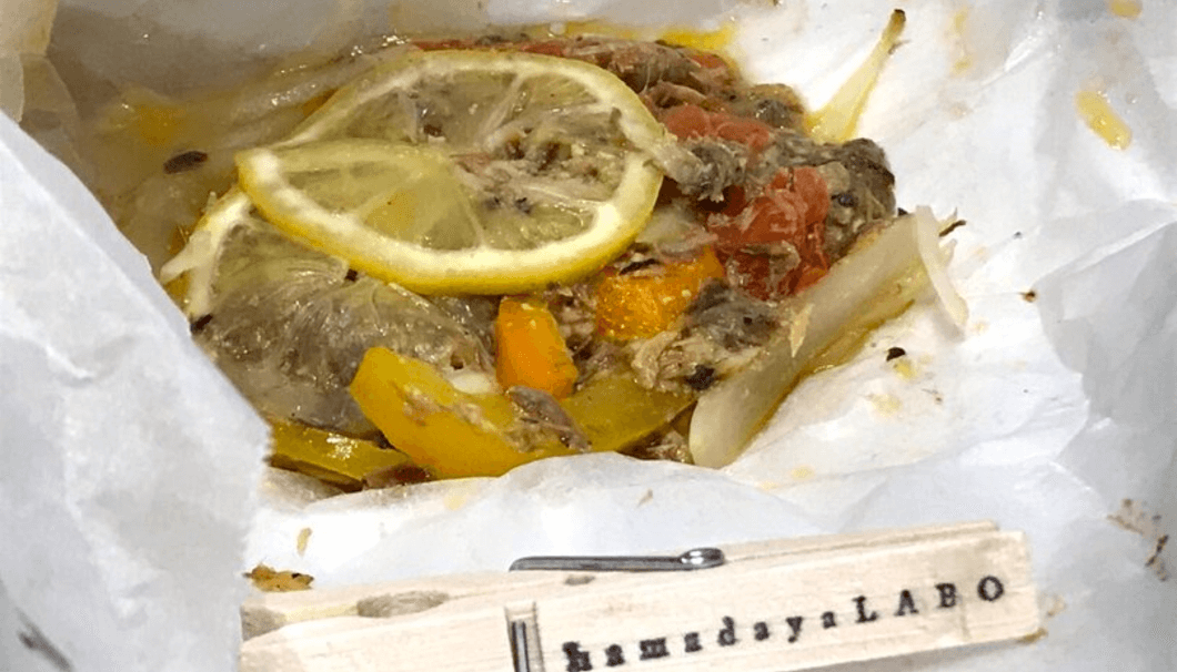 鯖と野菜の紙包み焼