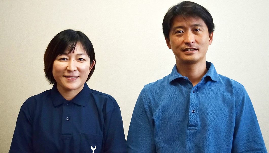 酔鯨酒造 代表取締役 社長の大倉広邦さん（写真右）と人事課長の井上誉里子さん