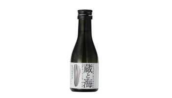 牡蠣専用日本酒 「蔵と海」