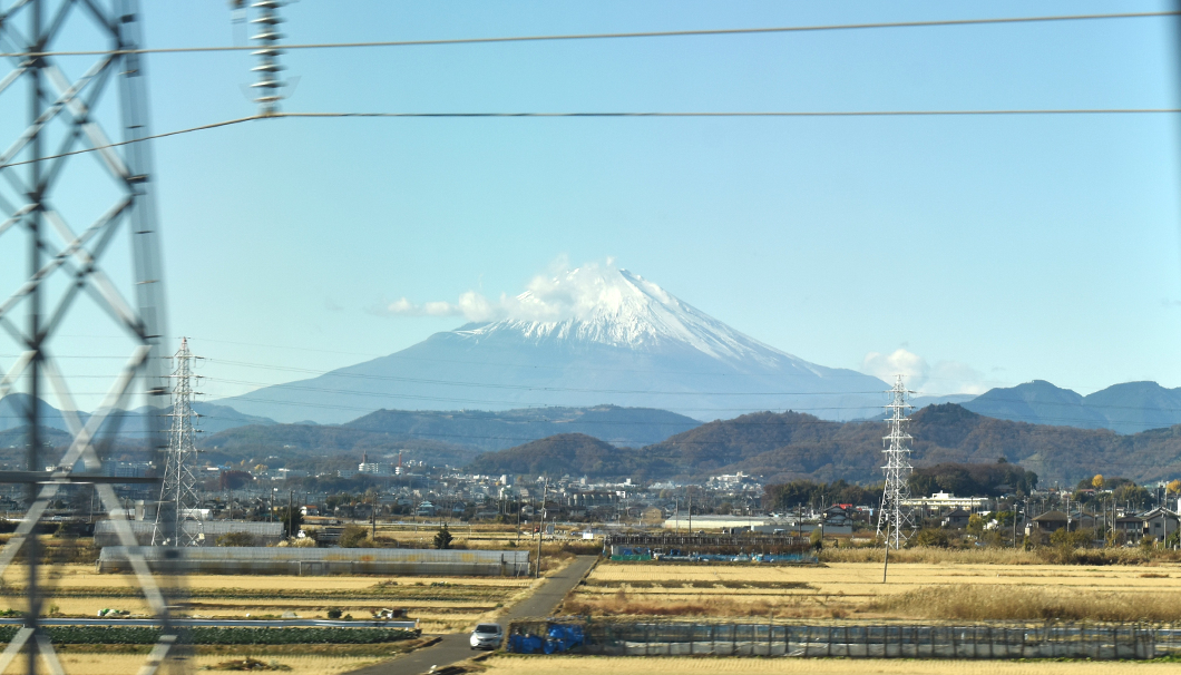 東海道新幹線の車窓から見た富士山