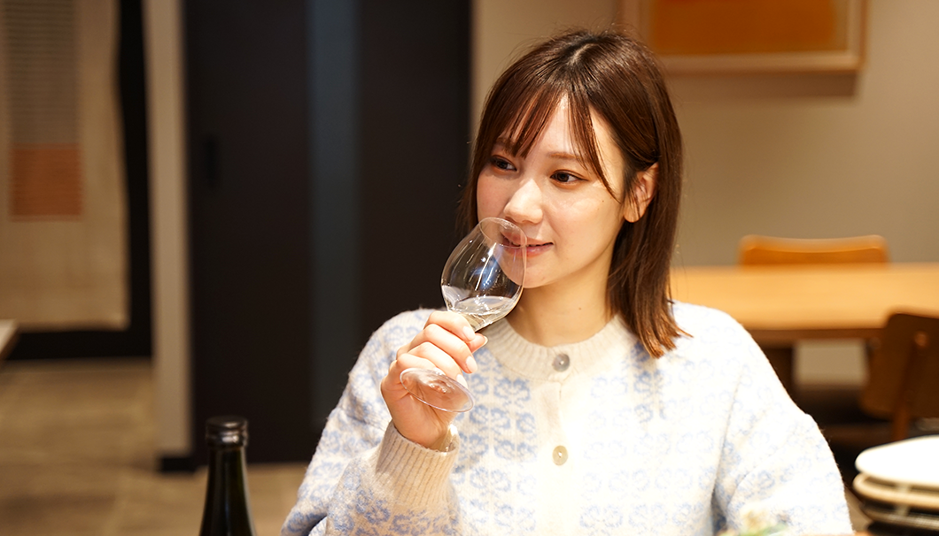 酒販店「ゆい酒店」と飲食店「yuito.」のオーナー・高野祐衣さん