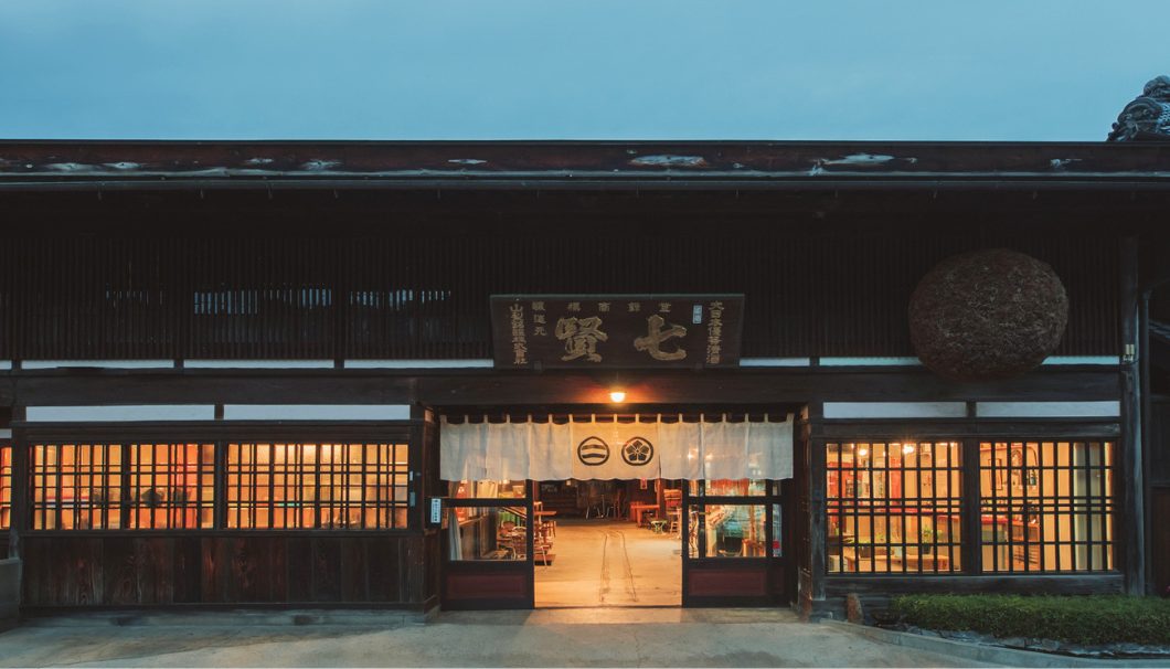 山梨銘醸の外観(写真提供:山梨銘醸)